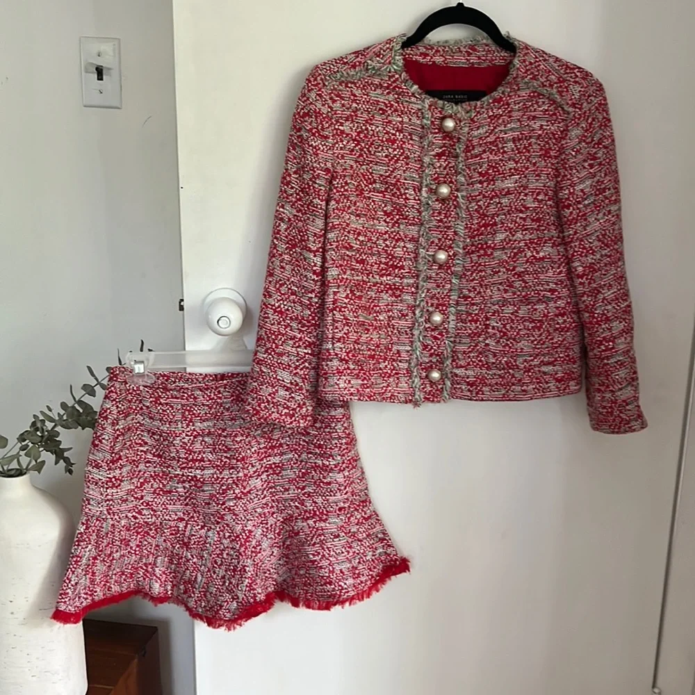 Reposh from Dorinda Medley’s Closet* Red Favorite Blogger Blazer and Skirt - Picture 4 of 16